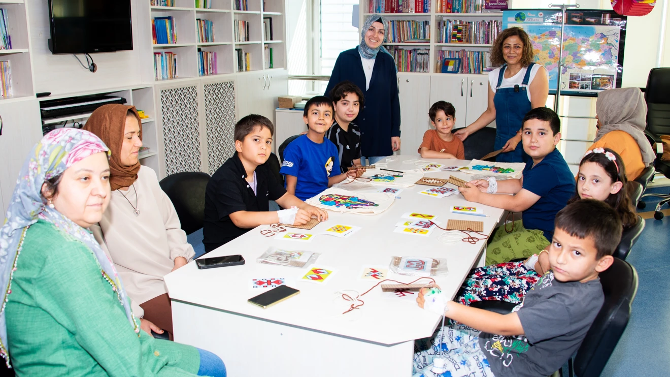 Tedavi gören çocuklara moral etkinlikleri düzenlendi